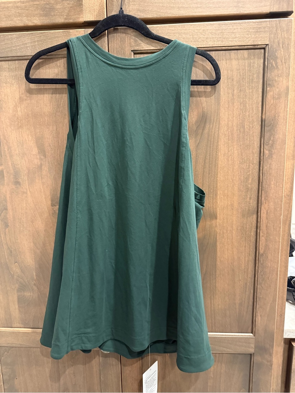 LULULEMON Women’s Forest Green Sleeveless Swing tank